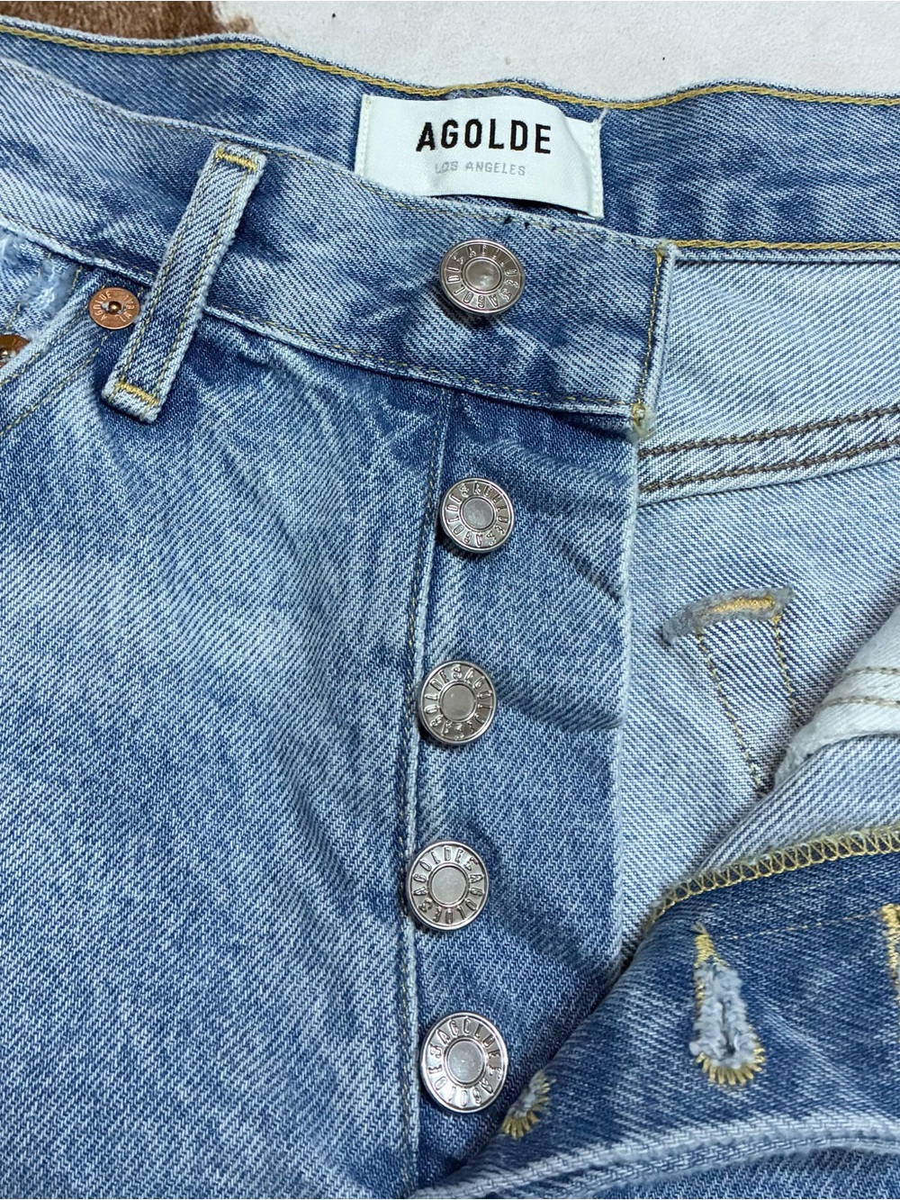 Agolde Parker Denim Shorts - Picture 4 of 9